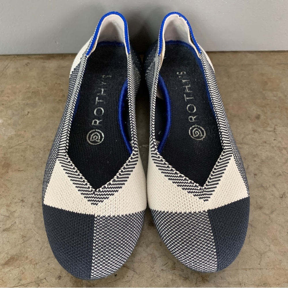 Rothy’s Navy Blue & Cream Cap Toe Flats Size 7